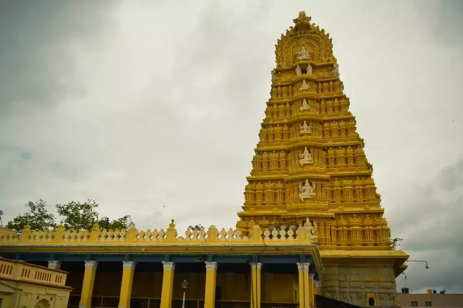 Chamundeshwari temple - Tourist Attractions in Mysore