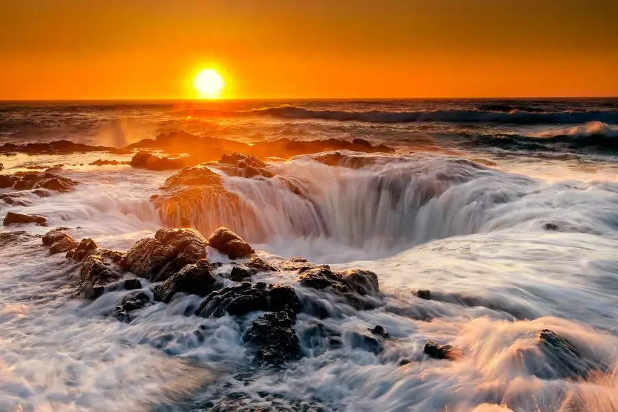 Thor’s Well - American Places to Visit