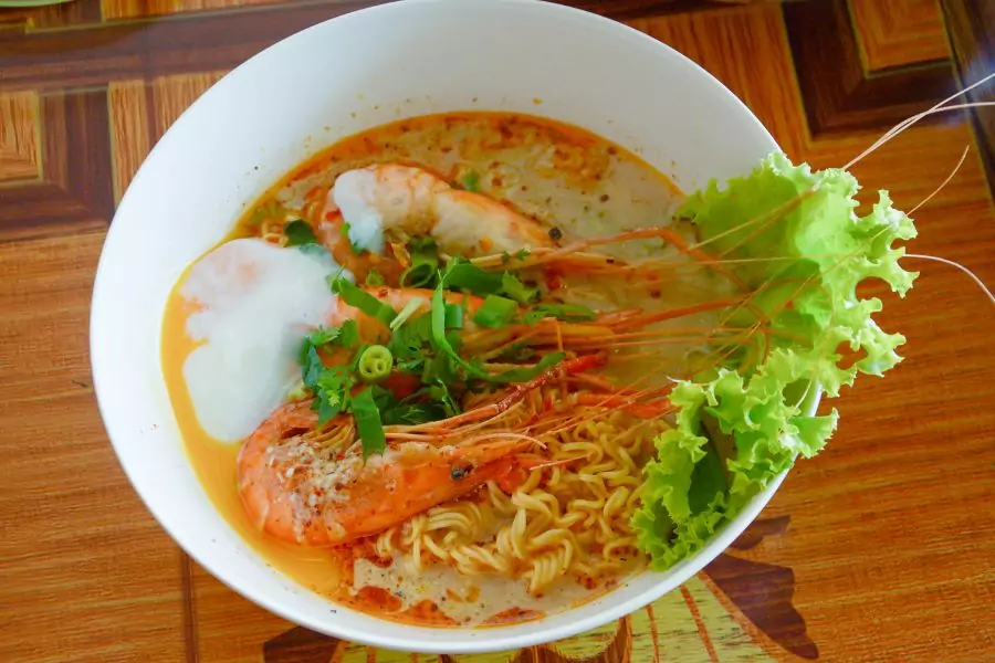 Tom Yam Gung - Thai Street Food