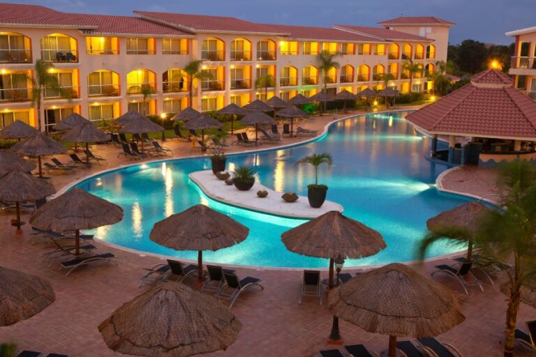 Top 10 Luxury Resorts In Rajasthan