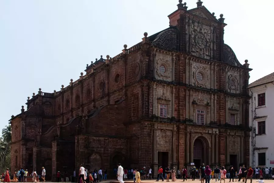 Bom Jesus Church - Daman And Diu Tourist Places 