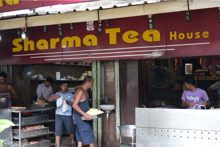 Sharma Tea House - Street Food in Kolkata
