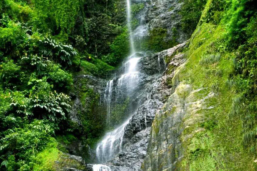 Kiala Waterfall