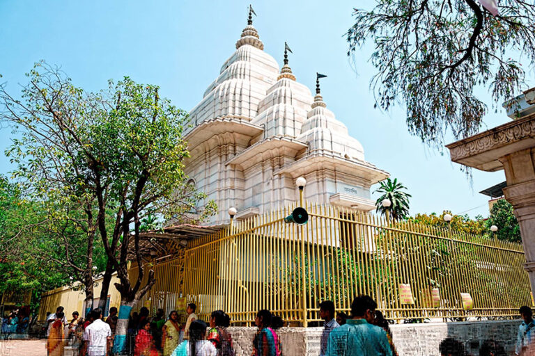 Top Temples in Kolkata: Exploring Spiritual Marvels