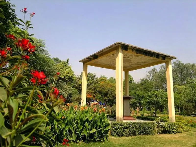 Phool Bagh Kanpur - Places to Visit Kanpur